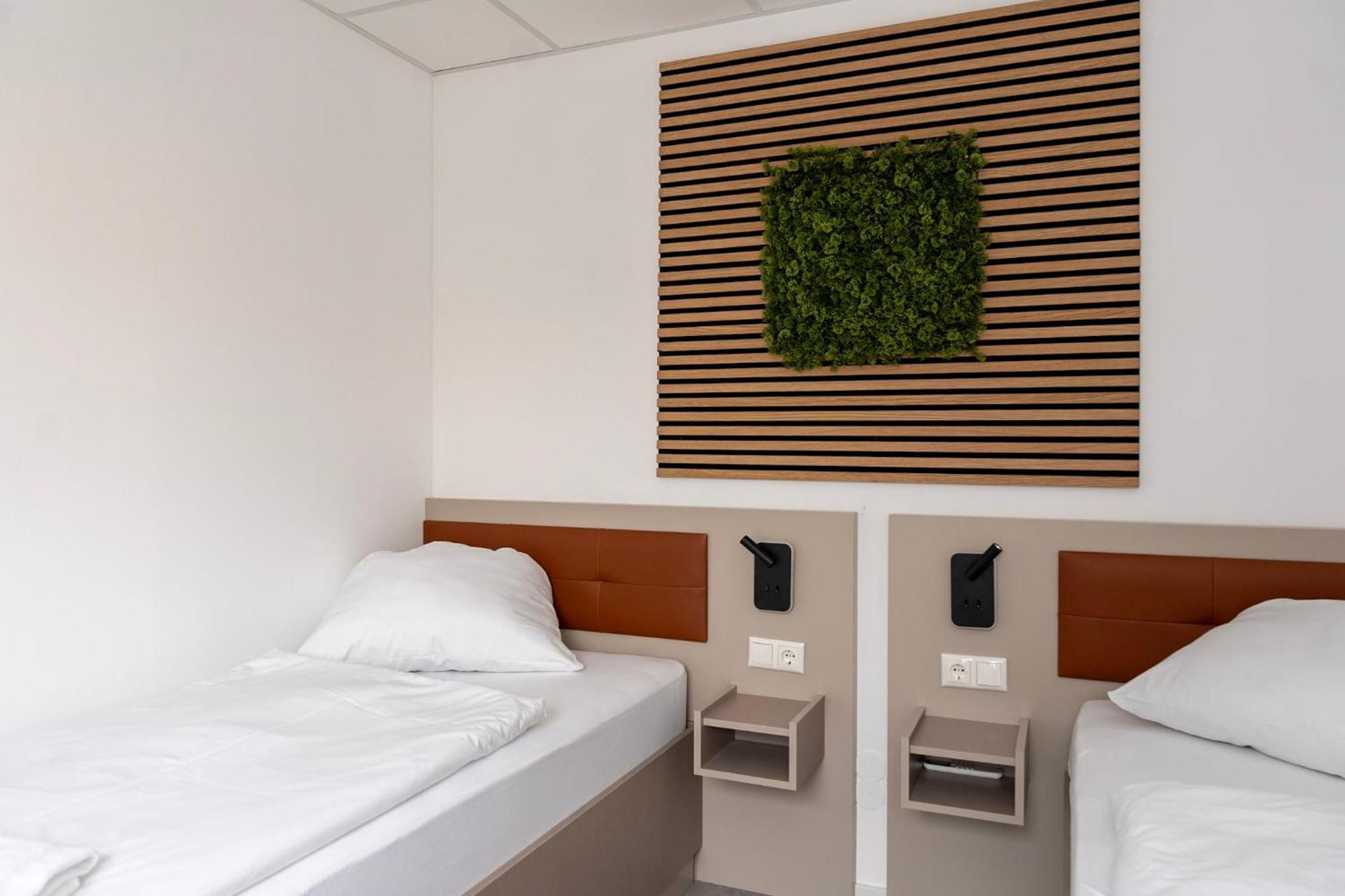 Comfort Housing Apartments ฟัลเคนซี ภายนอก รูปภาพ