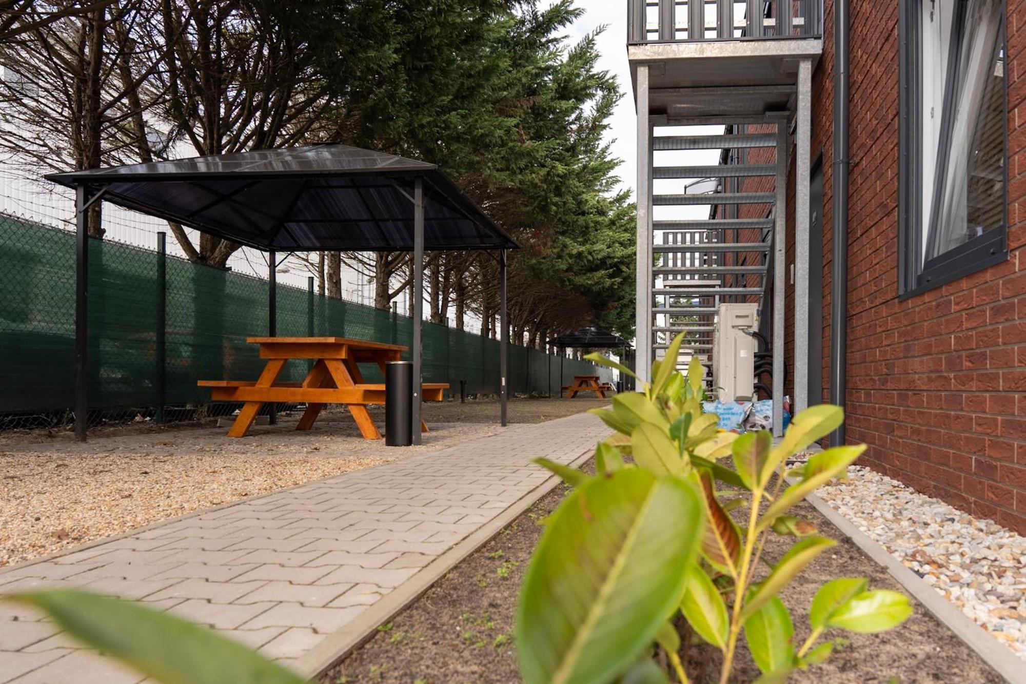 Comfort Housing Apartments ฟัลเคนซี ภายนอก รูปภาพ