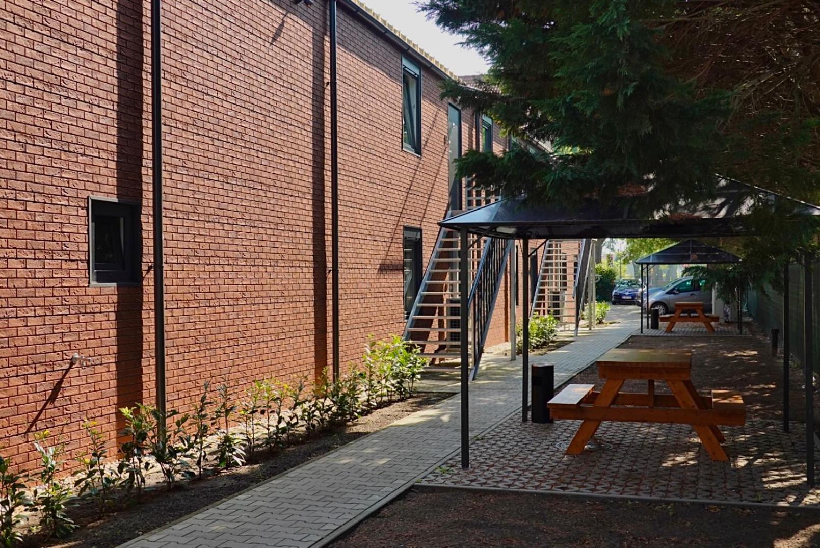 Comfort Housing Apartments ฟัลเคนซี ภายนอก รูปภาพ